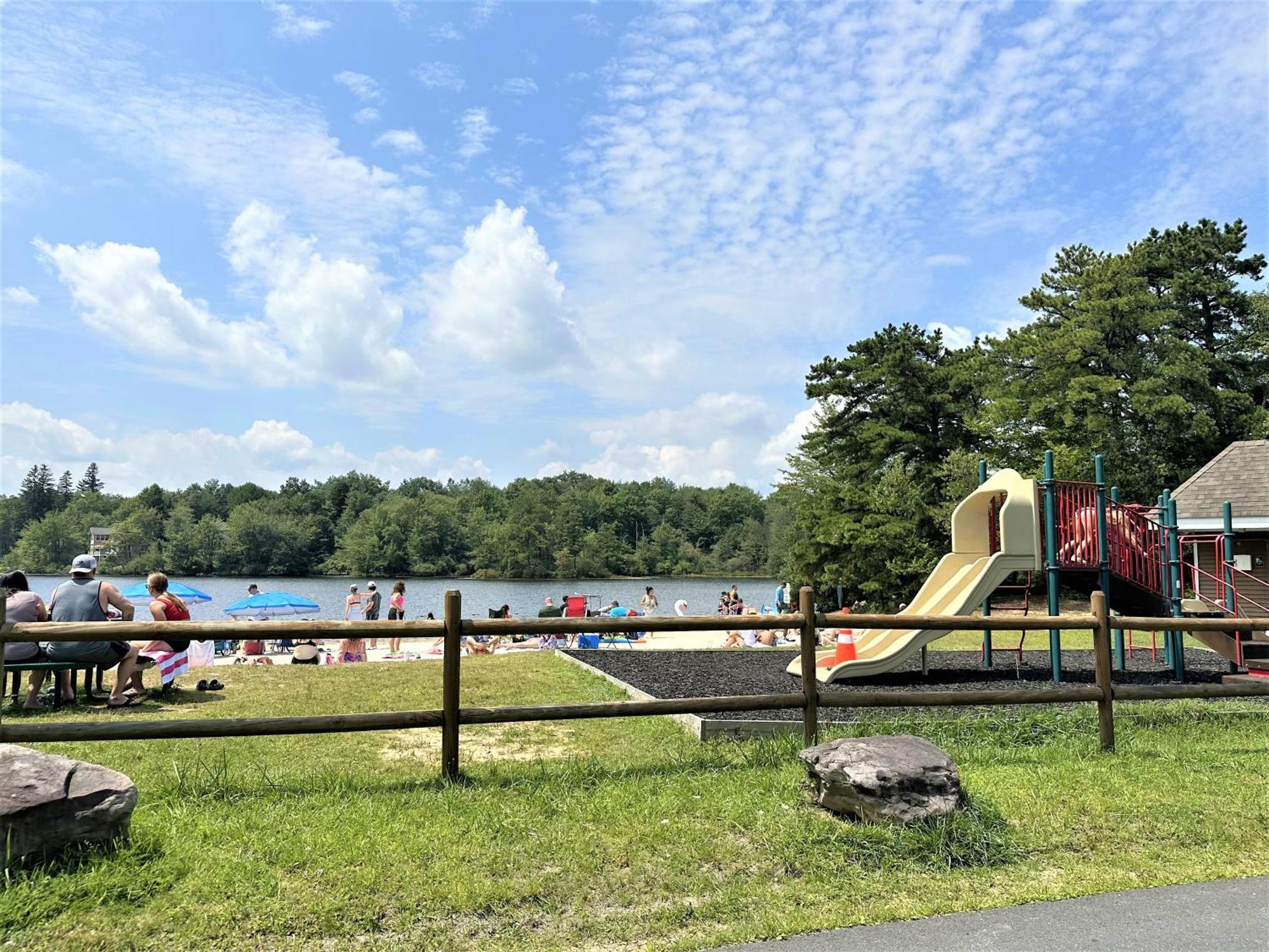 Long Pond Lakehouse *Hottub*Jacuzzi*Firepit*Bbq*Pool المظهر الخارجي الصورة